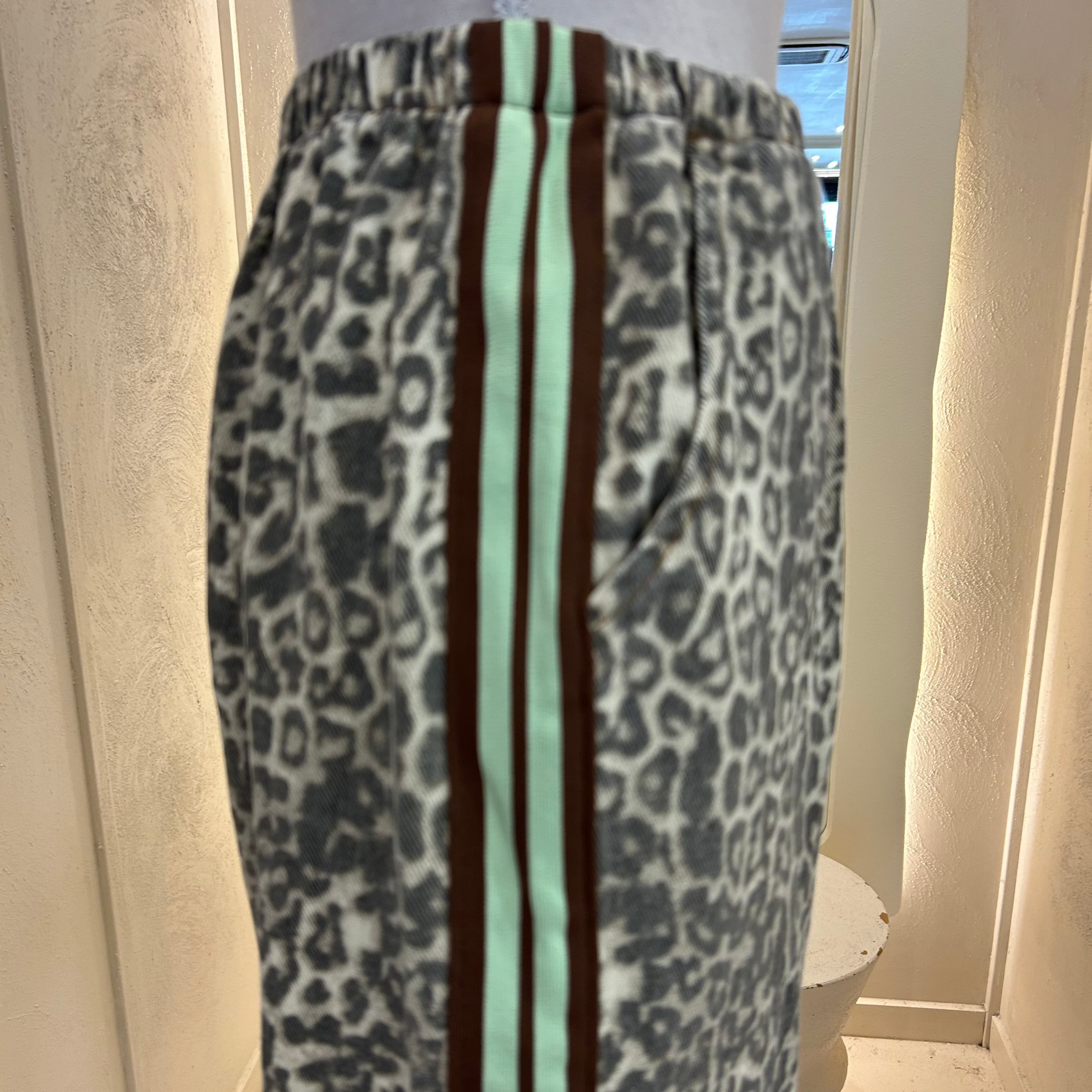 leopard pants - by Frankie