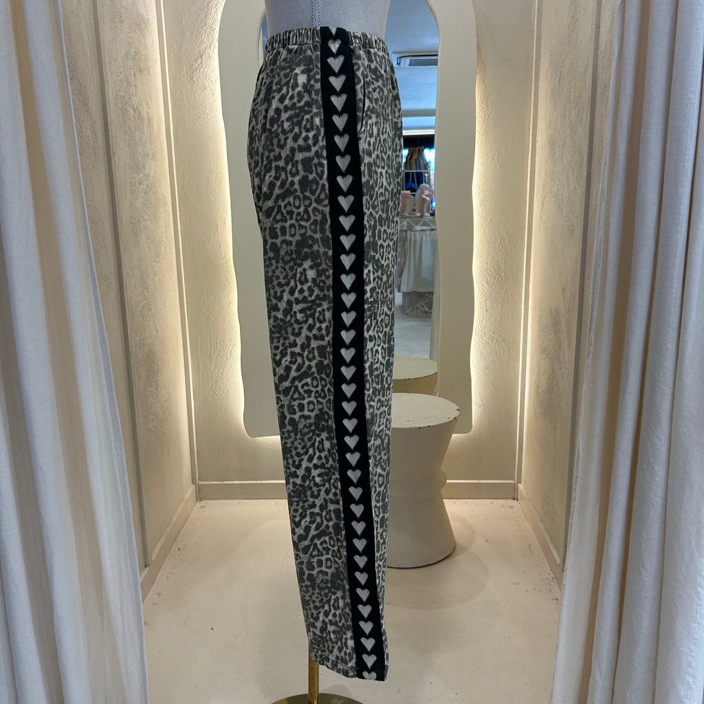 leopard pants - by Frankie