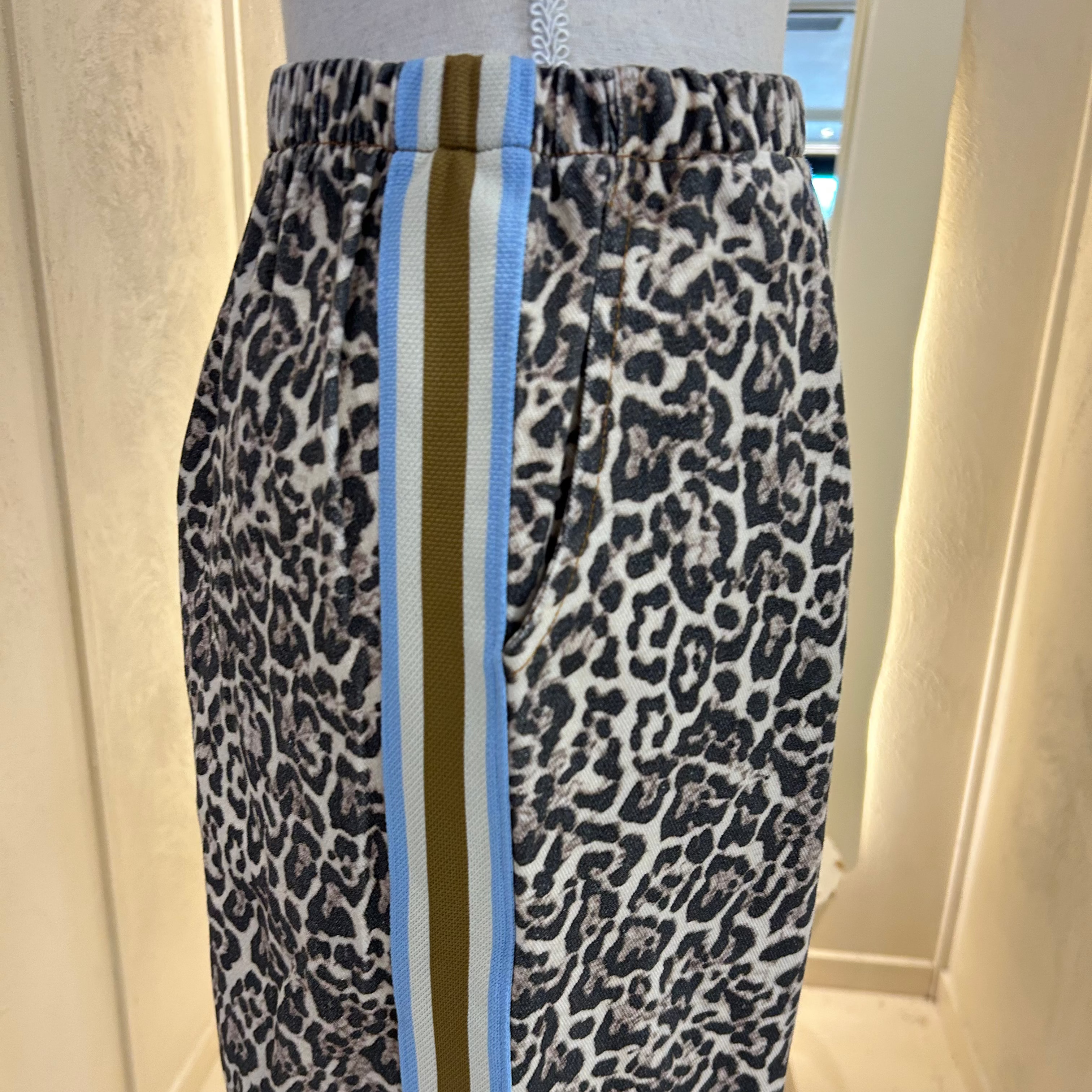 leopard pants - blue/mocha - by Frankie