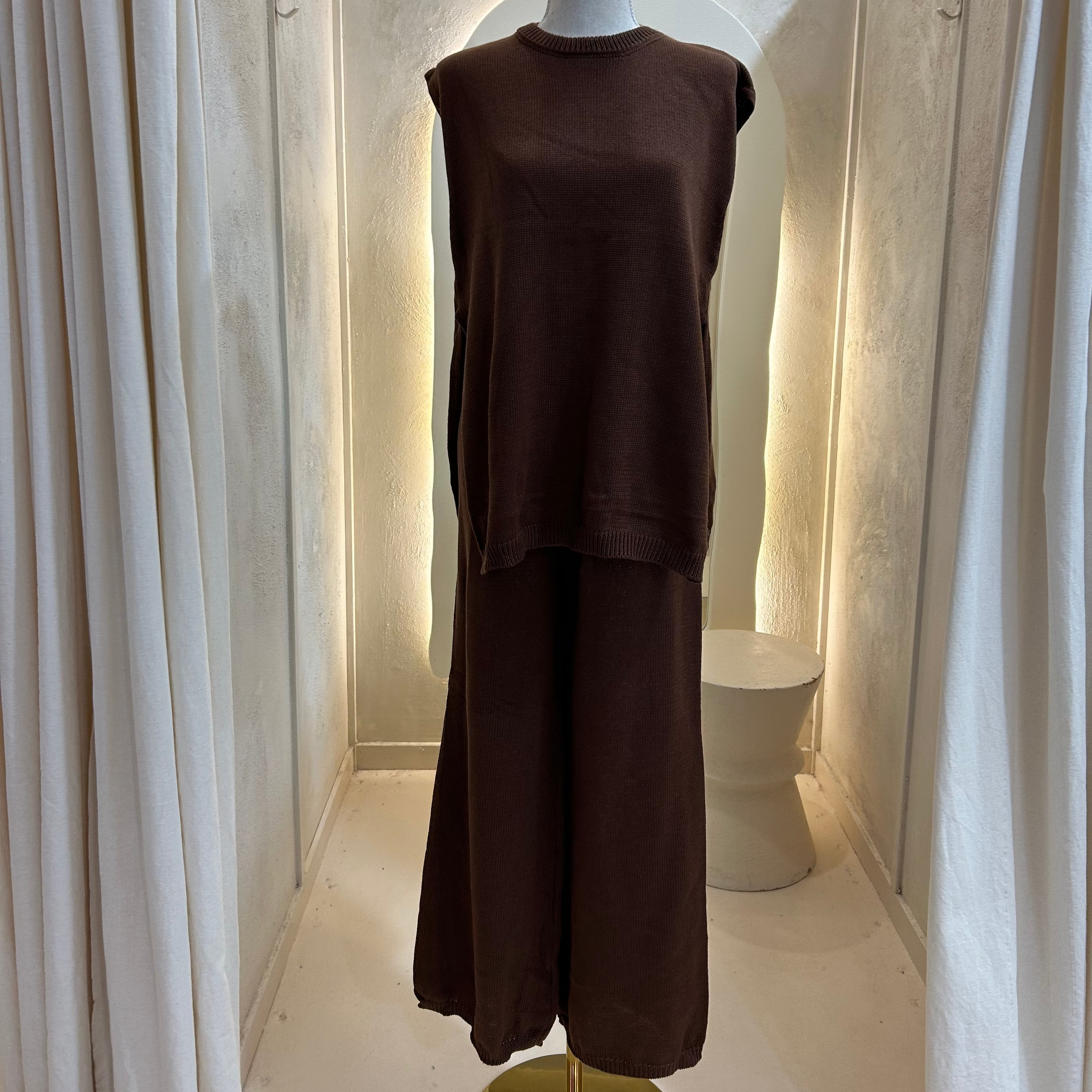 brown knit vest set - by Frankie