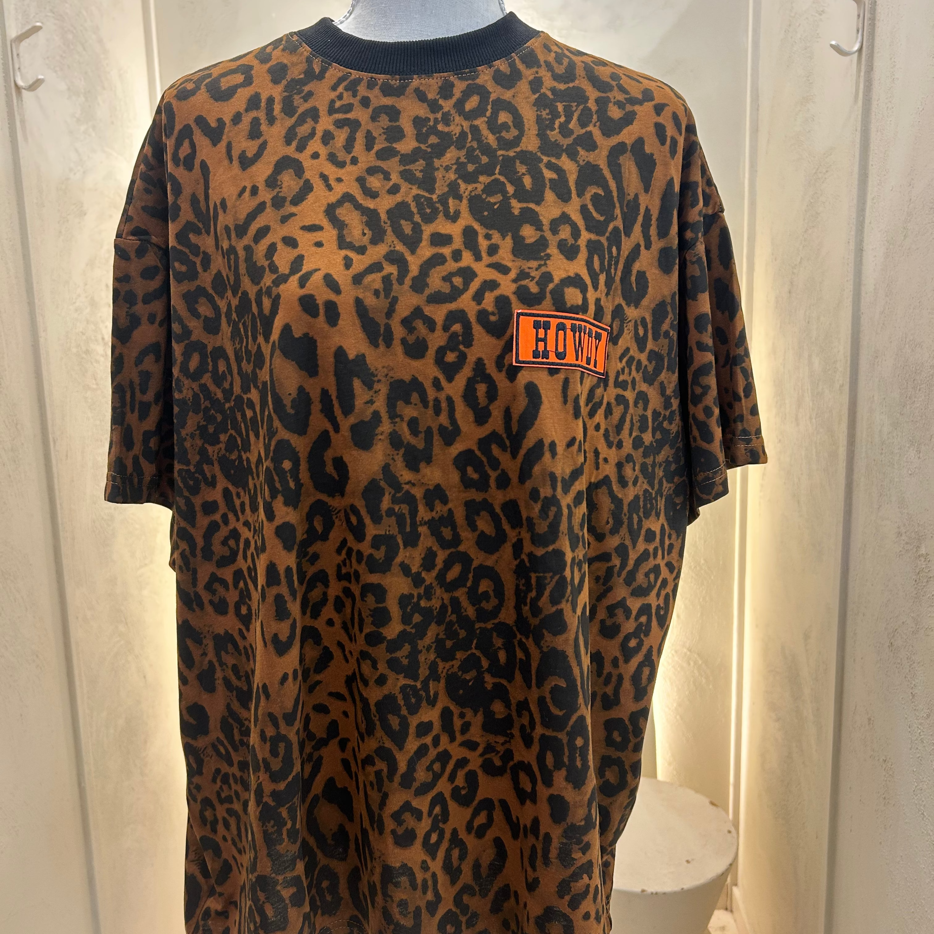 leopard tee - by Frankie