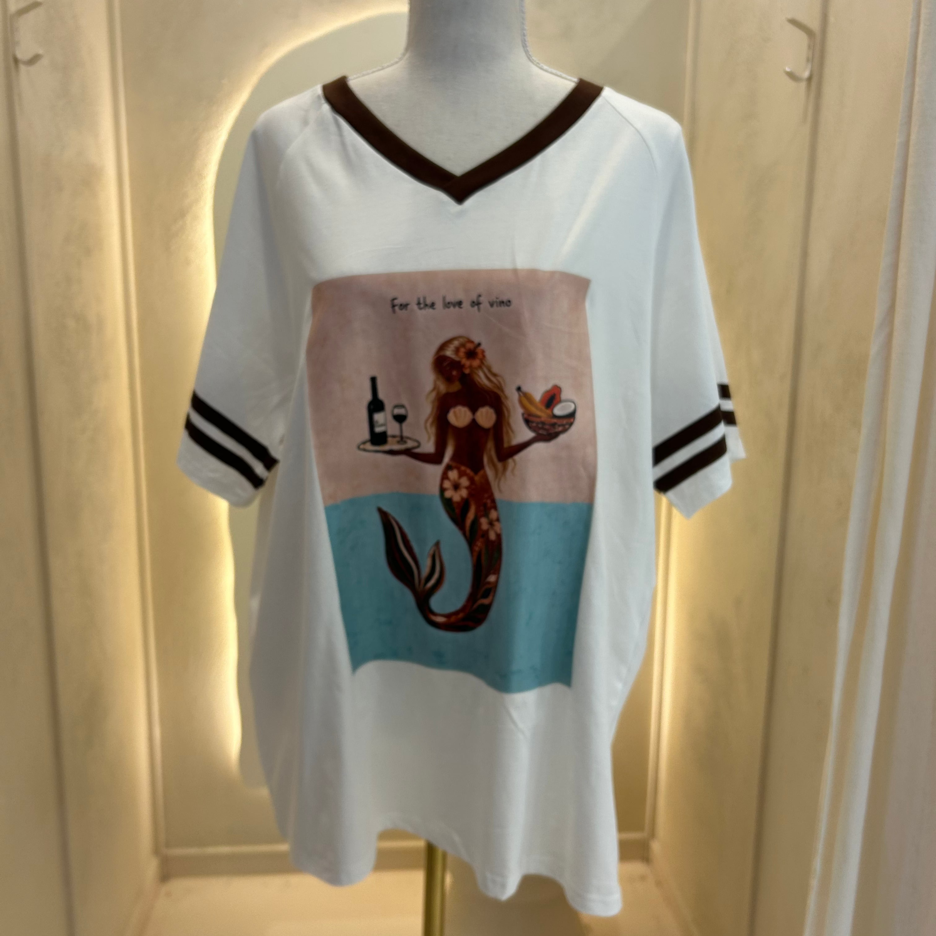 for the love of vino tee - by Frankie