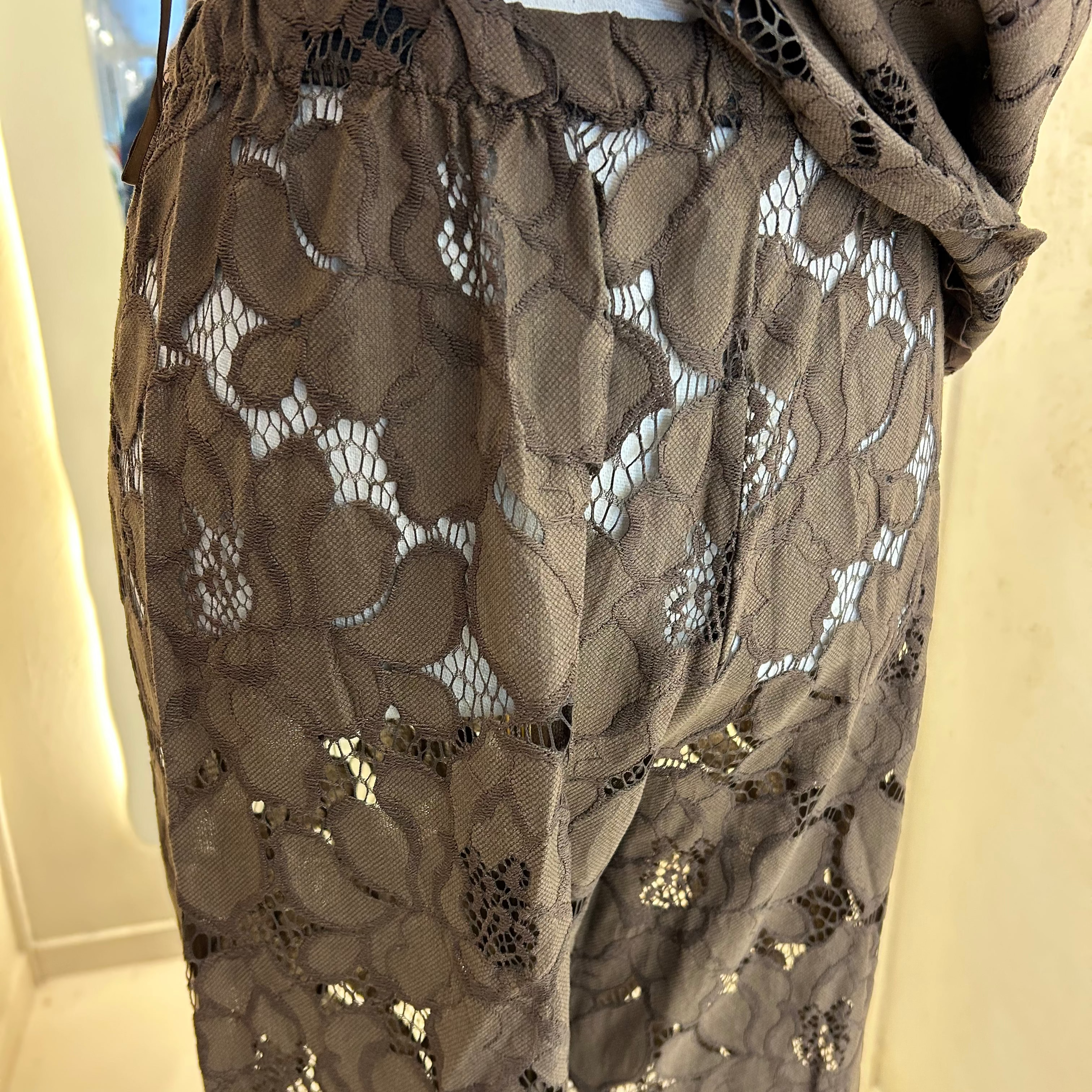 chocolate lace set - by Frankie