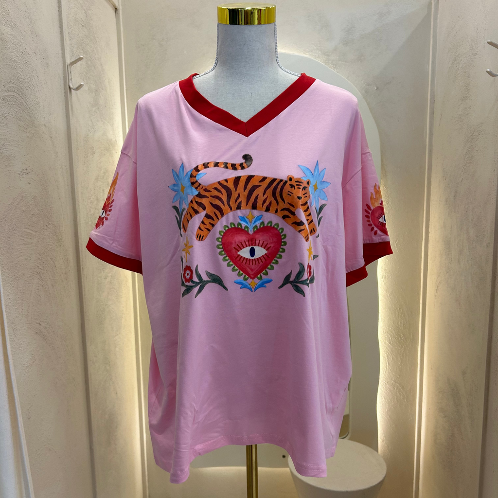pink tiger eye tee