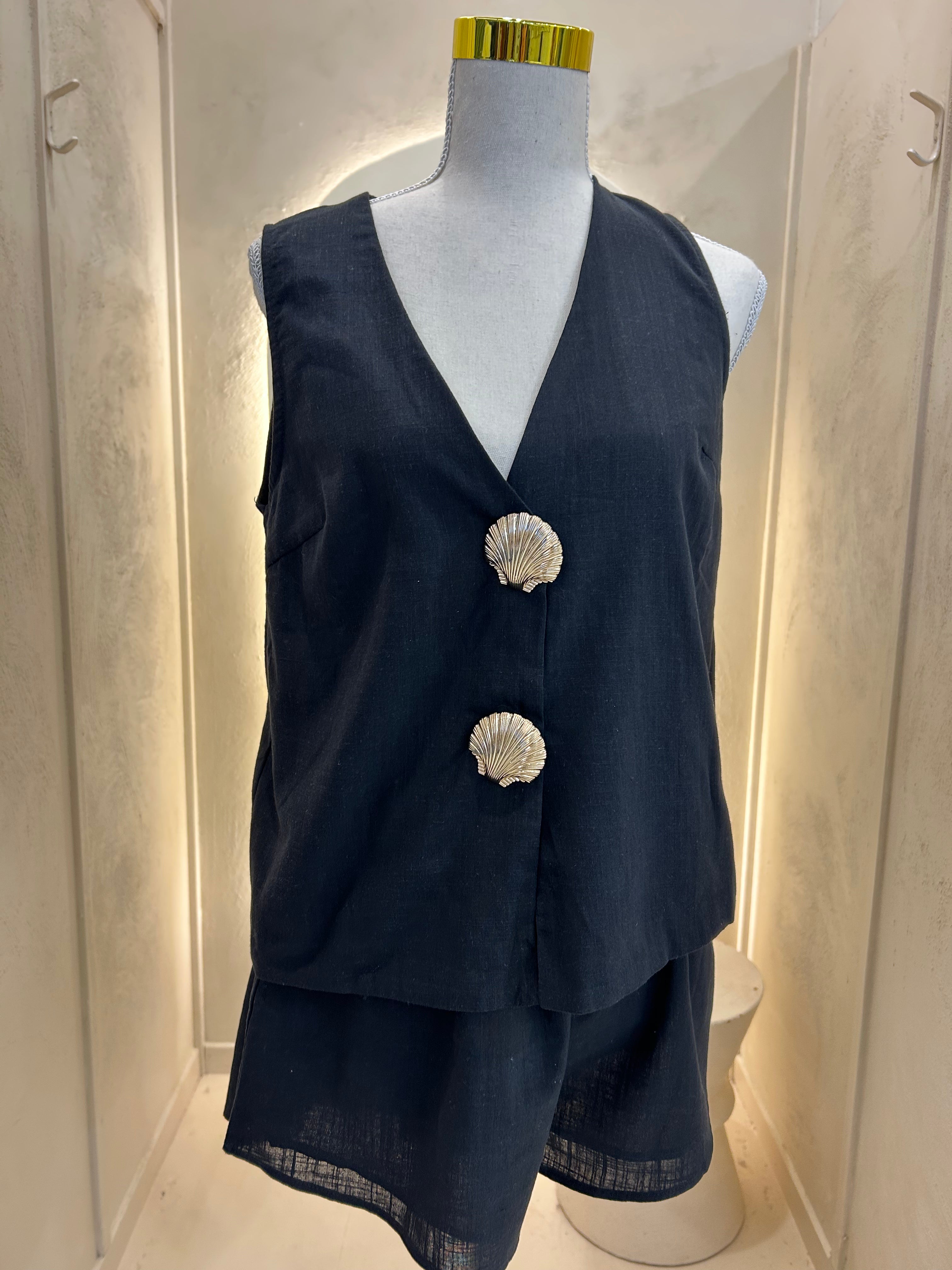 black- gold shell set-by Frankie-