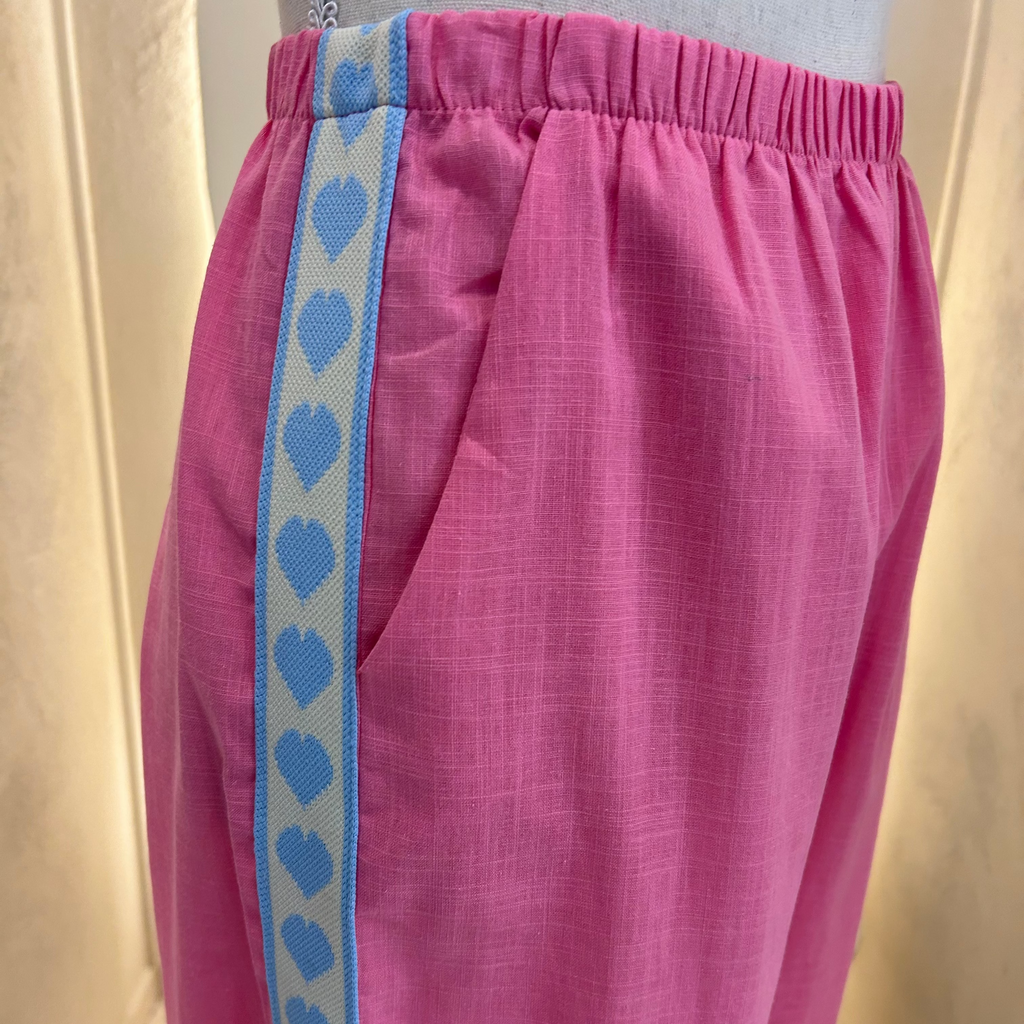 By Frankie-bottoms-pink-blue hearts