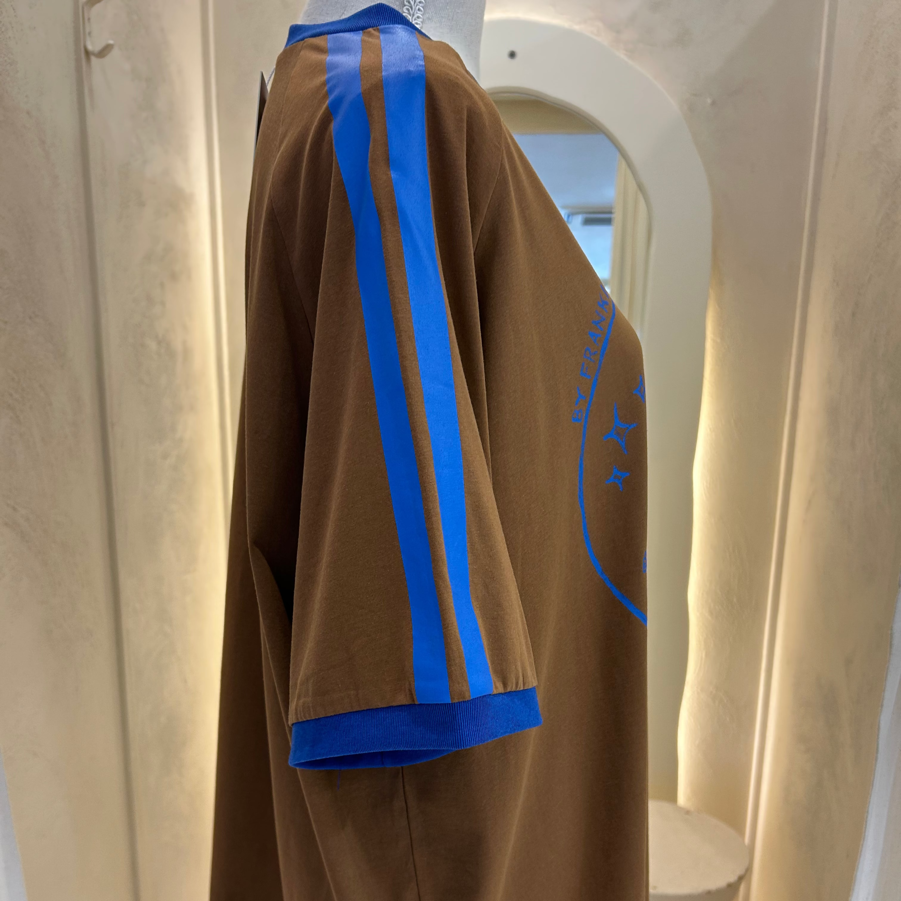 La Sirena tee-by Frankie