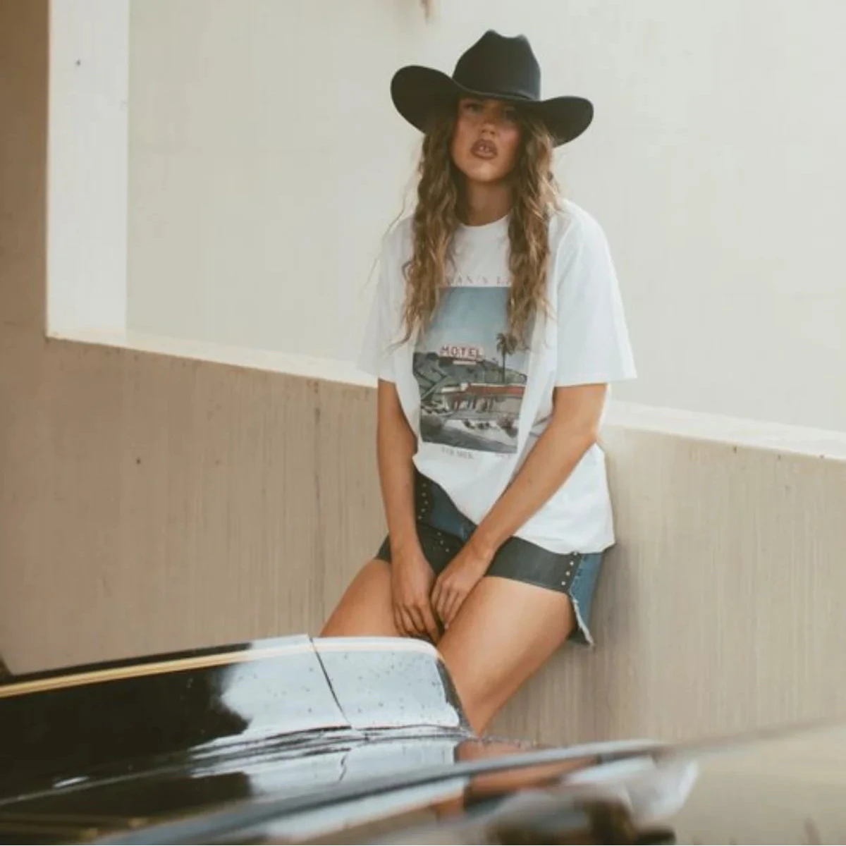 no vacancy crew tee - farmer by Whitney