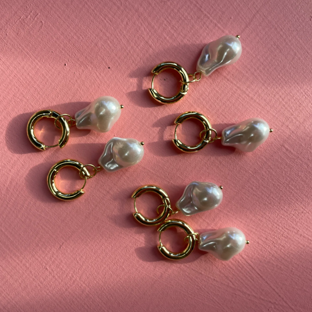 pearls-earrings-Emeldo