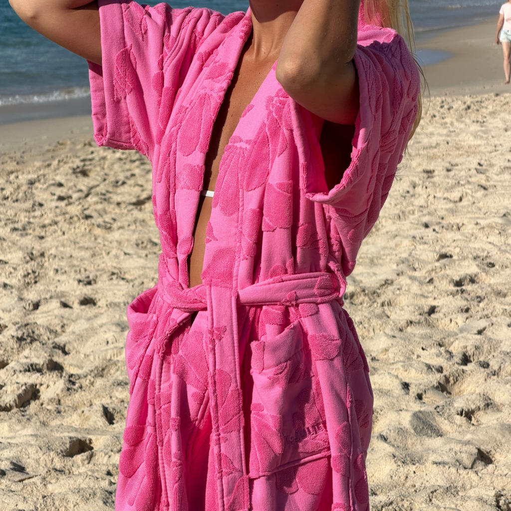 pink robe - kjuliet