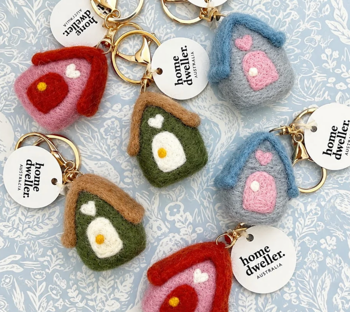 Felt House Keychain - Pink